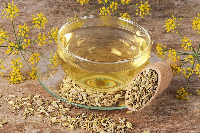 00363727 Fennel tea fennel seeds and fennel flowers - طرز تهیه دمنوش رازیانه برای لاغری