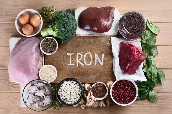 Food With Iron Collage - کمبود کدام ویتامین باعث خشکی دهان میشود