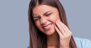 Woman suffering from tooth ache 310x165 - چرک خشک کن قوی برای عفونت لثه