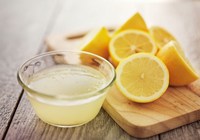 lemon juice royalty free image 510180395 1531432390 1024x720 1 - خواص سدر و حنا برای پوست صورت