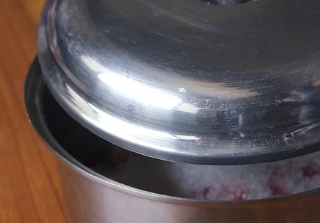 v4 460px Make Tart Cherry Juice Step 2 Version 2 - طرز تهیه آب آلبالو با آلبالو خشک